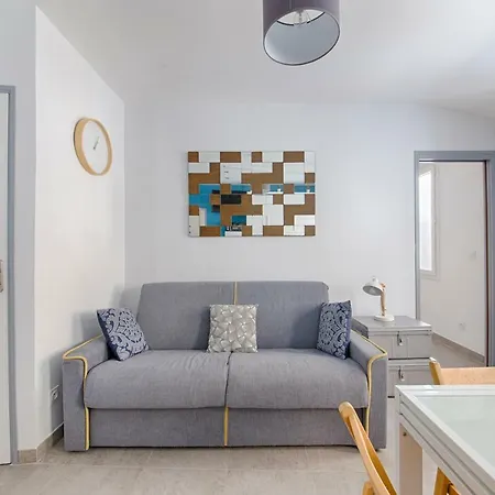 Superb Flat In The Heart Of ! Nice